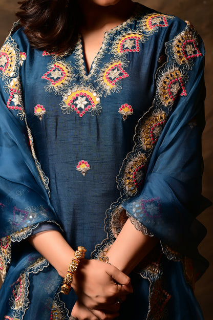 Mirror Applique Kurta Set