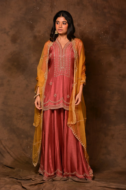 Inara Short Kurta Set