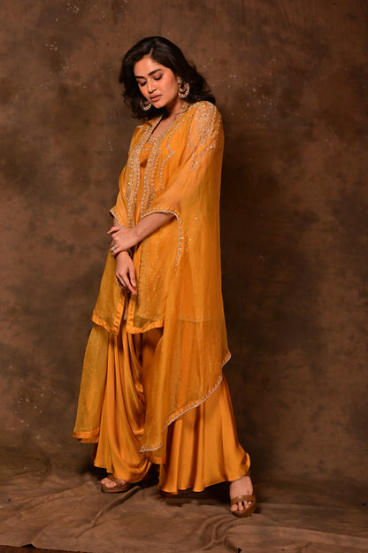 Inara Cape Set