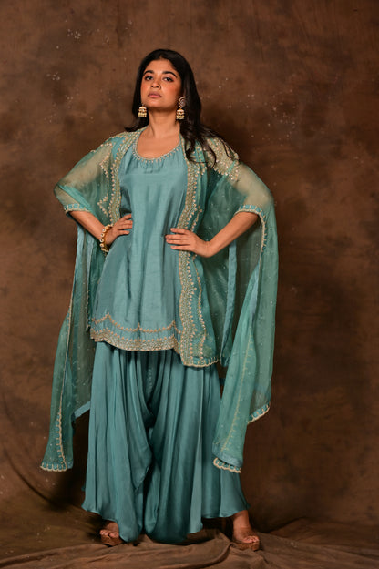 Inara Cape Set