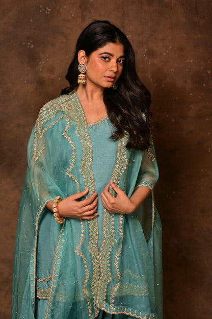 Inara Cape Set