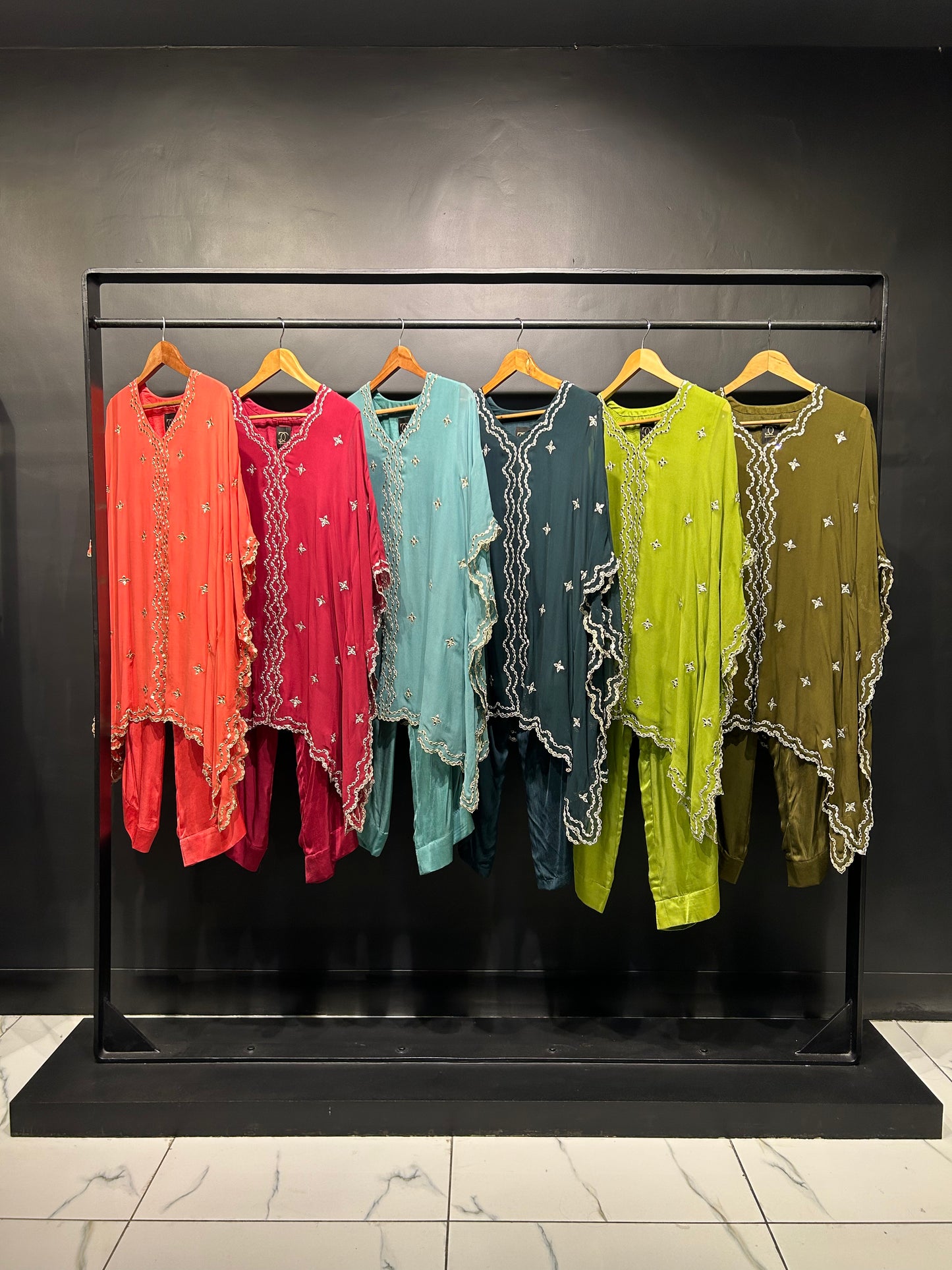 Scalloped Mirror Kaftan Set