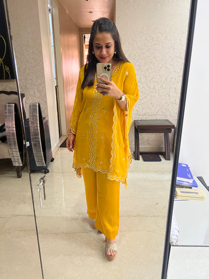 Scalloped Mirror Kaftan Set